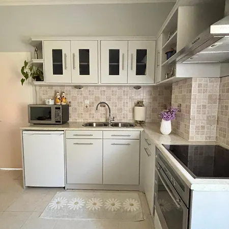 Folini House Апартаменты